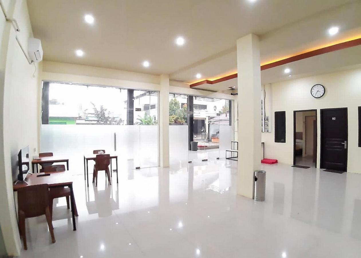 Reddoorz Syariah Near Transmart Jambi 2 Hotell Palmerah Eksteriør bilde