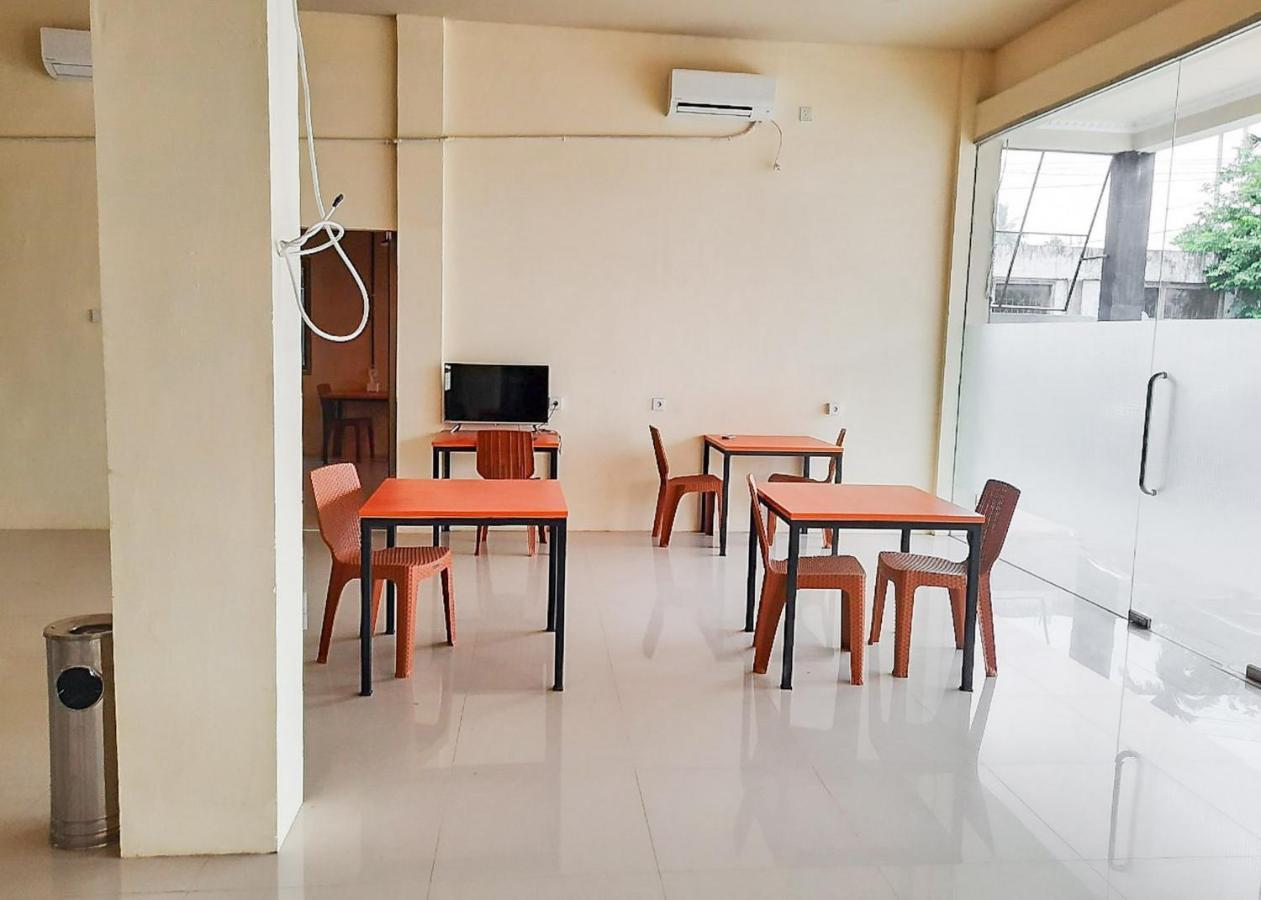Reddoorz Syariah Near Transmart Jambi 2 Hotell Palmerah Eksteriør bilde